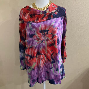 NWT Multiples Womens Large Purple and red tie-dye hoodie blouse